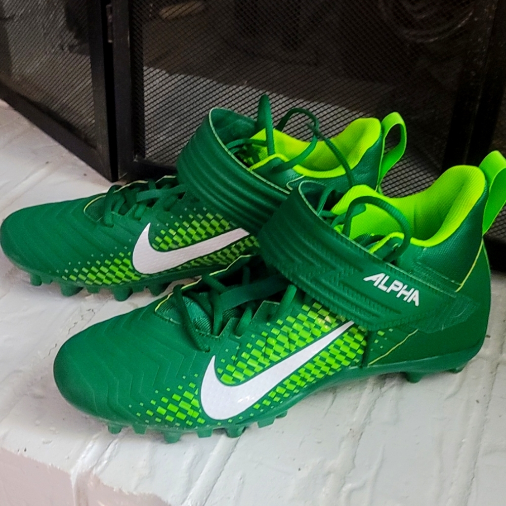 Football cleats